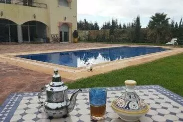 ペンション Riad Tanjil