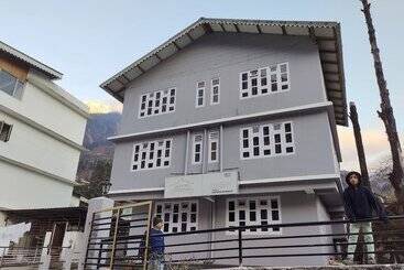 Hotel Rufina Lachung Deezong