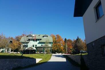 هتل Villa Lika Annex