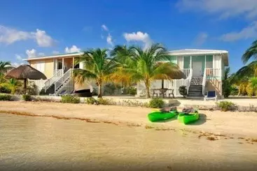 コテージ Shaka Caye