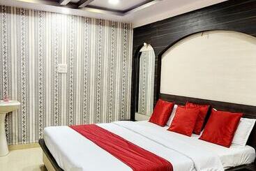 בית מלון כפרי Satpura Safari