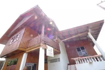 Pension (Hôtel basse catégorie) Ban Muang Pon Home Stay