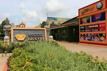 Hotel Lucky89 Border Casino