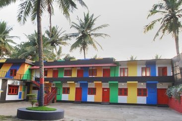 Hotel Trippers Stay By Oyo Rooms