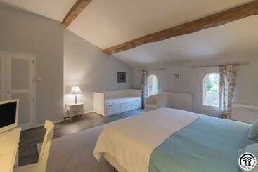 بنسيون La Pasteliere