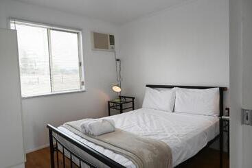 茅舍 Crows Nest Tourist Park