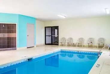 בית מלון כפרי Sleep Inn