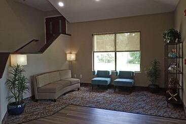 酒店 Sleep Inn & Suites