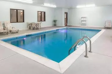 בית מלון כפרי Super 8 By Wyndham Union