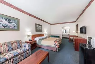 Otel Super 8 By Wyndham Weslaco