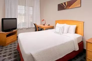 Otel Towneplace Suites By Marriott Albuquerque Airport
