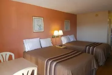 מוטל Americas Best Value Inn Tucker