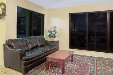 Мотель Rodeway Inn