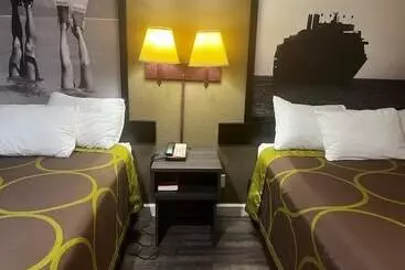 Motel Super 8 By Wyndham La Marque Tx/texas City Area