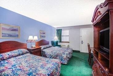 فندق على الطريق Super 8 By Wyndham Malvern