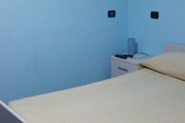 צימר Bar Centrale Zichella