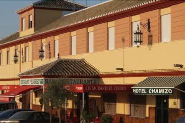 فندق Chamizo