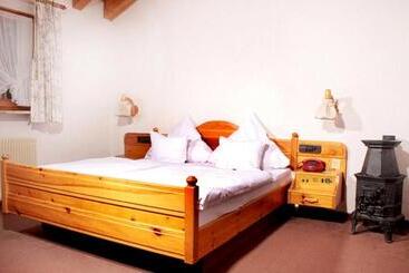 Otel Erlebnisgastronomie Lochmuhle