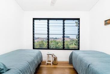 Your Luxury Escape Carinya Cottage 3