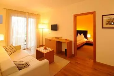 アパートホテル Apparthotel Gartenresidence Nalserhof