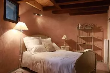 Aamiaismajoitus (B&B) Auberge De La Tour