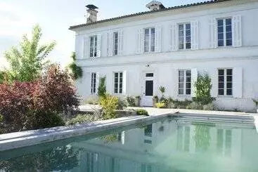 Majatalo La Blanche Girondine