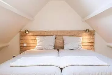 Aamiaismajoitus (B&B) Le Pave De La Croix Blanche