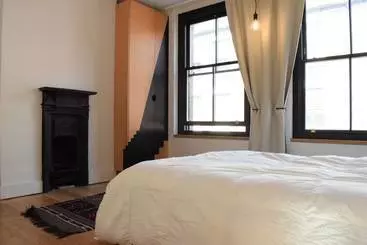 کلبه Stunning Home In East London Location