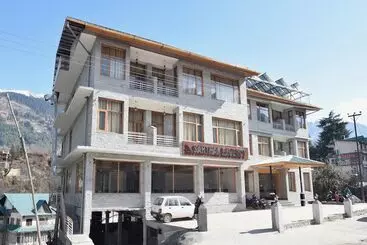 Hotel Oyo 11618 Sarthak Regency