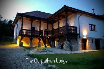 بنسيون The Carpathian Lodge