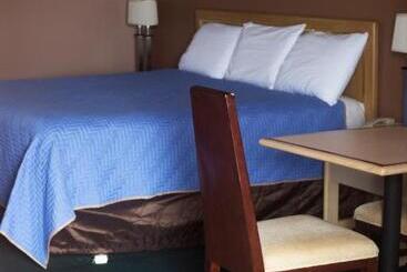 בית מלון כפרי Hickory House Inn