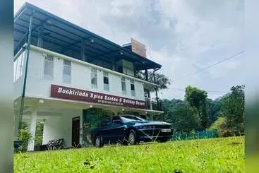 Boo Kirinda Holiday Resort