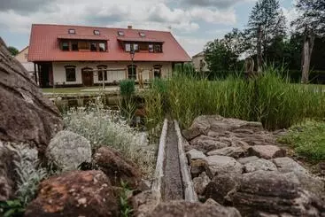 Majatalo Penzion U Skutilů