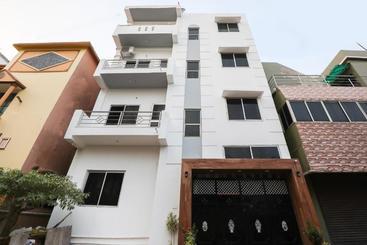 Pensionat Oyo Home 60404 Milonee Near Iter