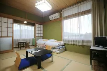 Hotelli Takachiho B&b Ukigumo