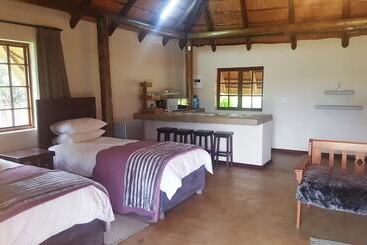 Bed & Breakfast African Flair Country Lodge
