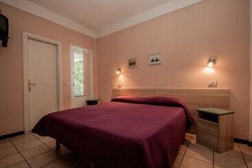 Отель Albergo Ristorante Bar Bertolini