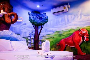Hotel Love Is Resort