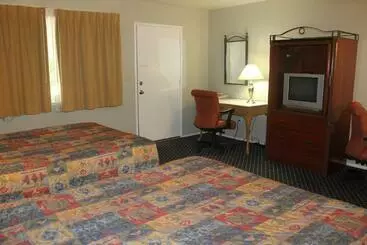 Golden Chain Motel