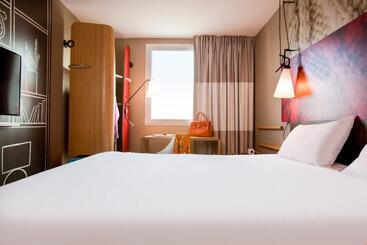 فندق Ibis Paris Porte De Clichy Centre