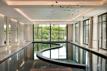 هتل Domaine Du Mas De Pierre