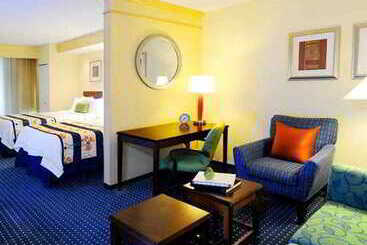 هتل Springhill Suites Fort Worth University