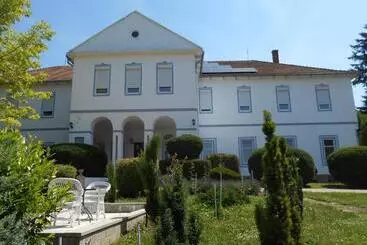 Bed and Breakfast Fábiánics Kastély Misefa