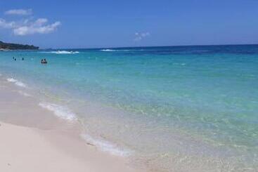 هتل Calamari Baru