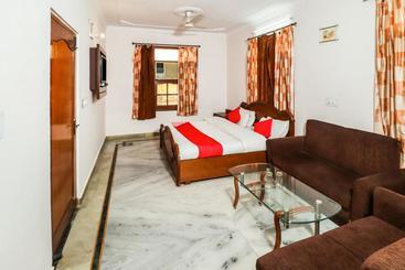Hotel Oyo 25077  Ashoka Regency