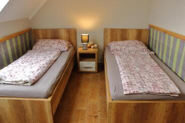 ベッドアンドブレックファースト Hegylánc Fogadó