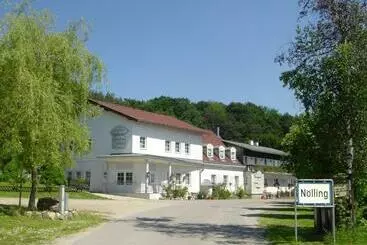 ホテル Hirschenwirt