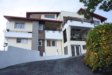 Hotell Nirvana Retreat