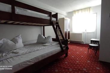 ペンション Casa Miorița