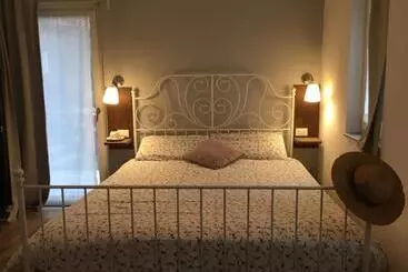 Aamiaismajoitus (B&B) Il Riccio Di Ricciano